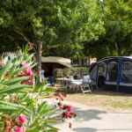 Camping Amarines Cornillon gard emplacement tente camping car