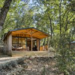 Slow Village Provence Occitanie camping gard insolite cascades du Sautadet habergement cabane